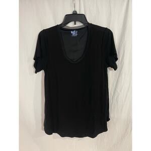 Shebird womens scoop neck top